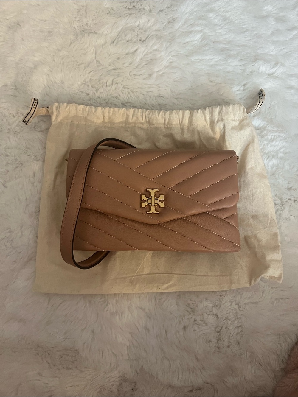 Tory Burch Kira Chevron Chain Wallet